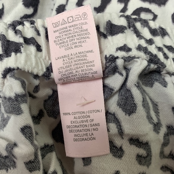 Victoria’s Secret | Woman’s PJ Pants Size XS - Picture 9 of 9